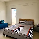 Rent On Comfort Luxury Room