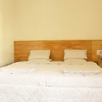 Oyo 1900 Hotel Olive Residency