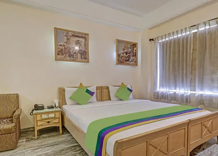 Treebo Komfort Suites, 3 Km From Mysore Palace