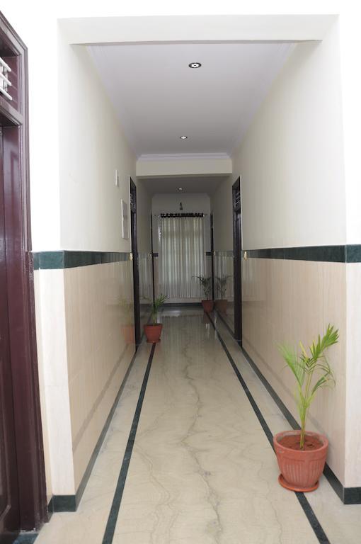Oyo 1900 Olive Residency 2*