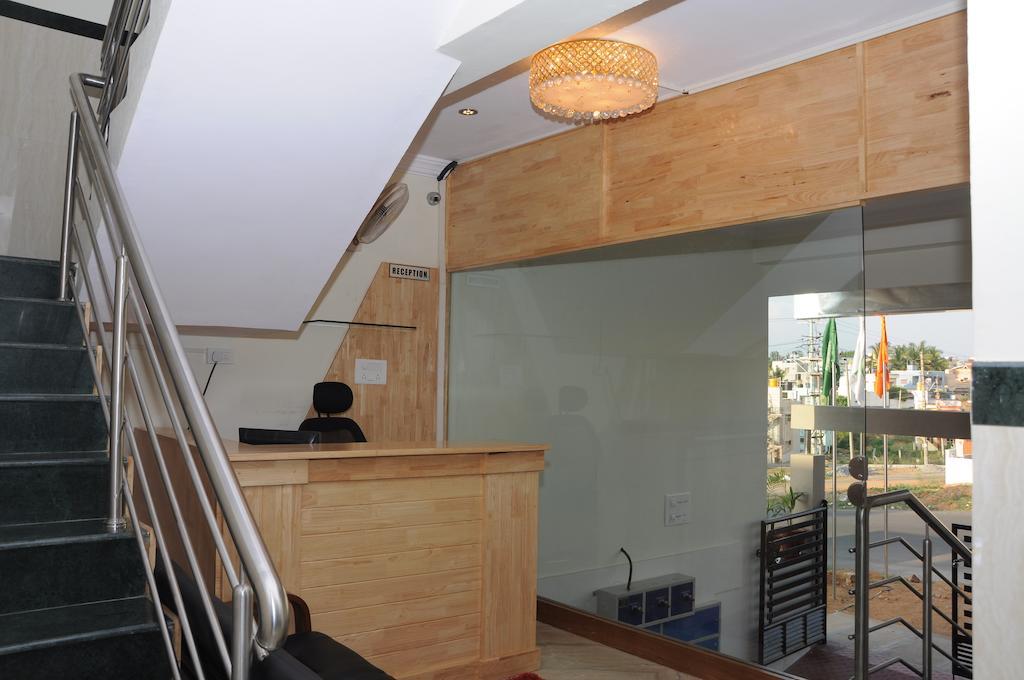 Oyo 1900 Olive Residency Hotel