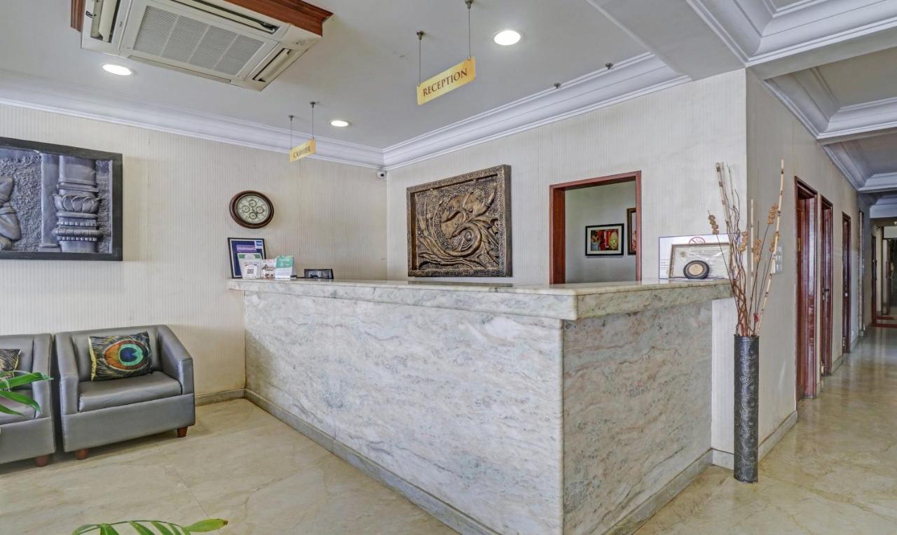 Treebo Komfort Suites, 3 Km From Palace 3*