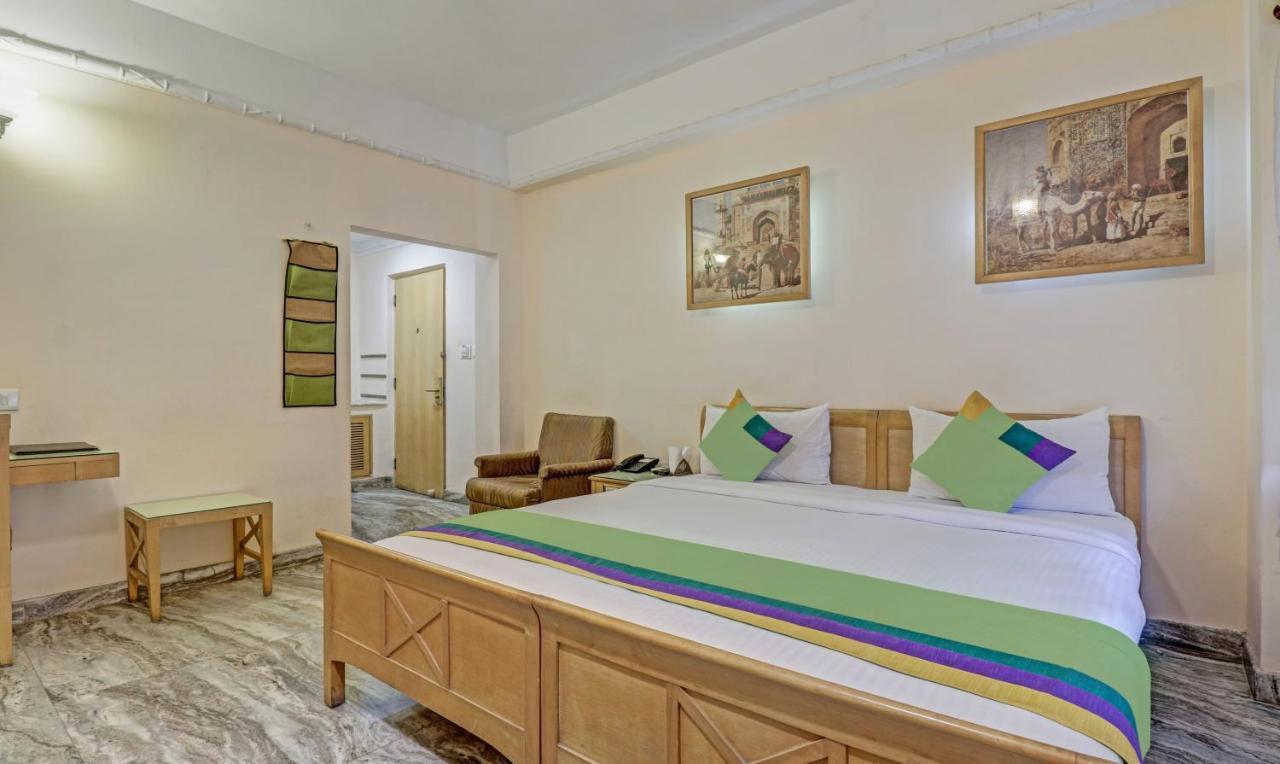 Treebo Komfort Suites, 3 Km From Palace