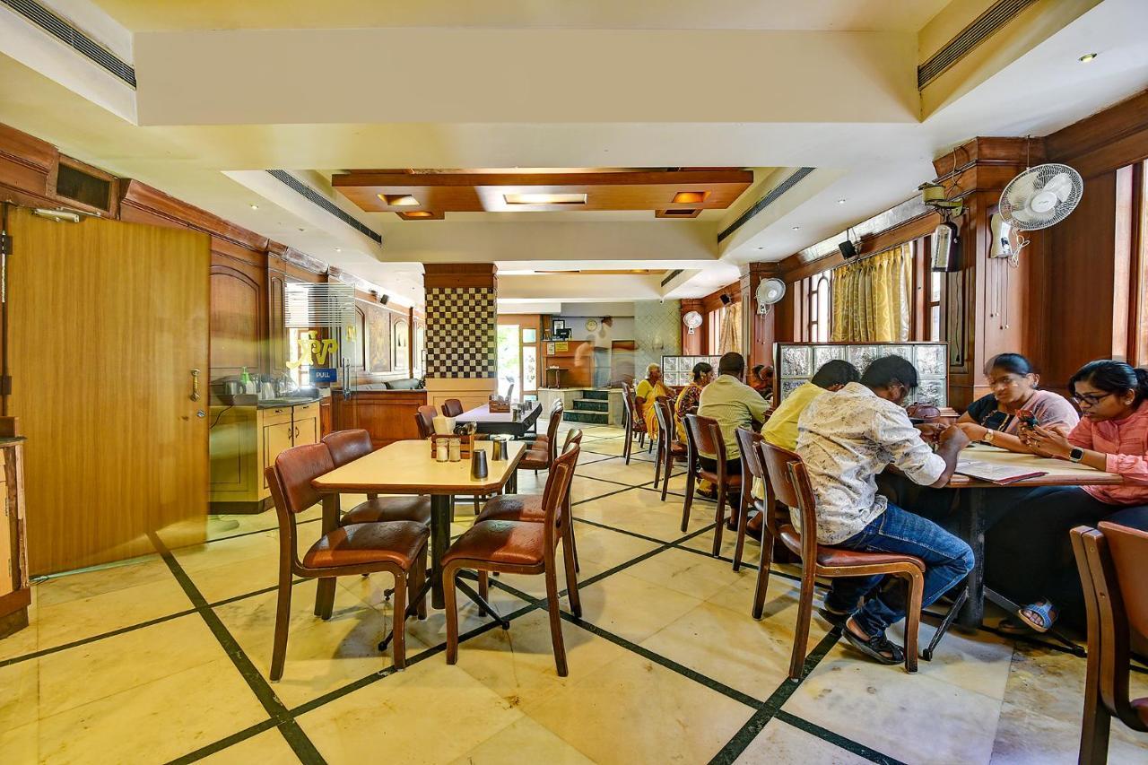 Fabhotel Maurya Residency Hotel