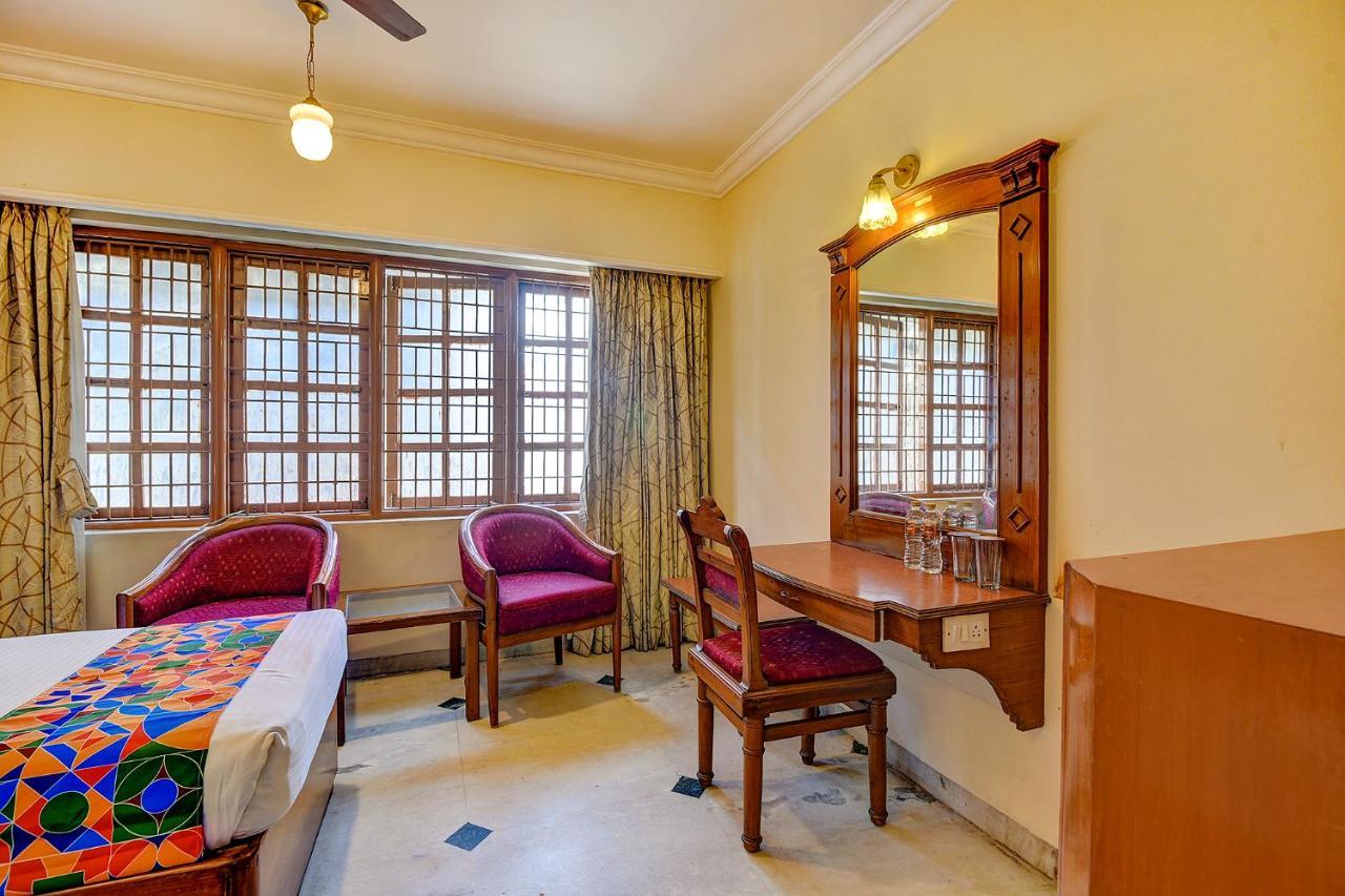 Fabhotel Maurya Residency 3*