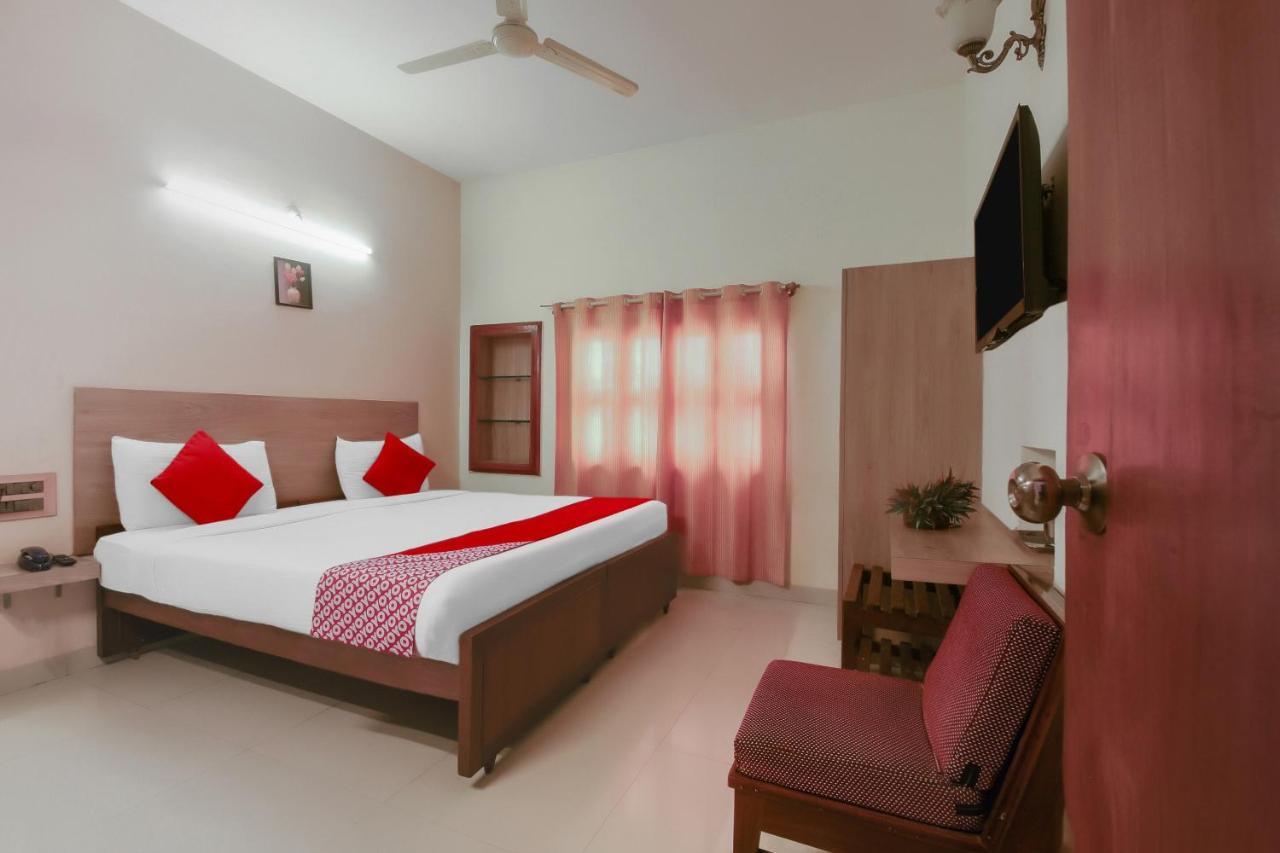 Kaveri Hotel 4*