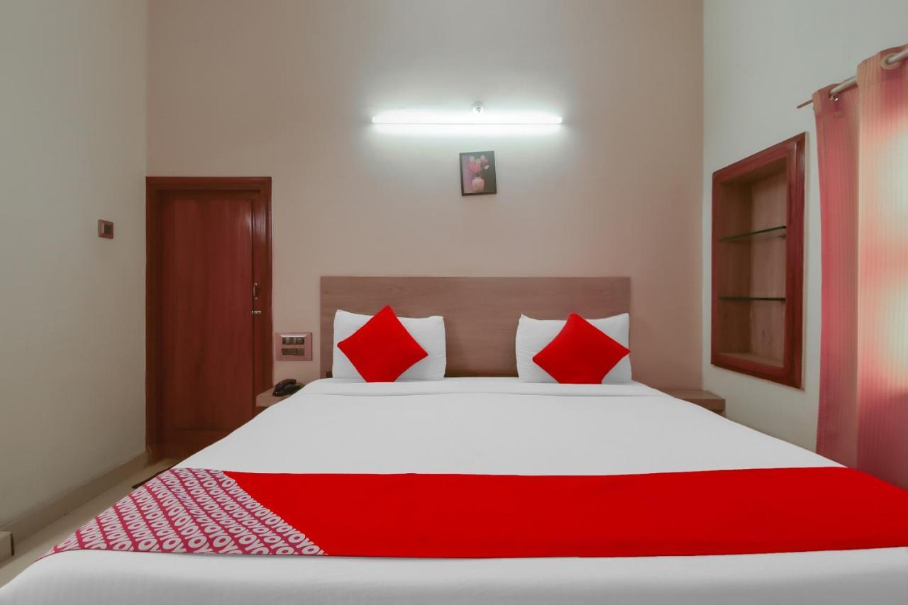 Kaveri Hotel 4*