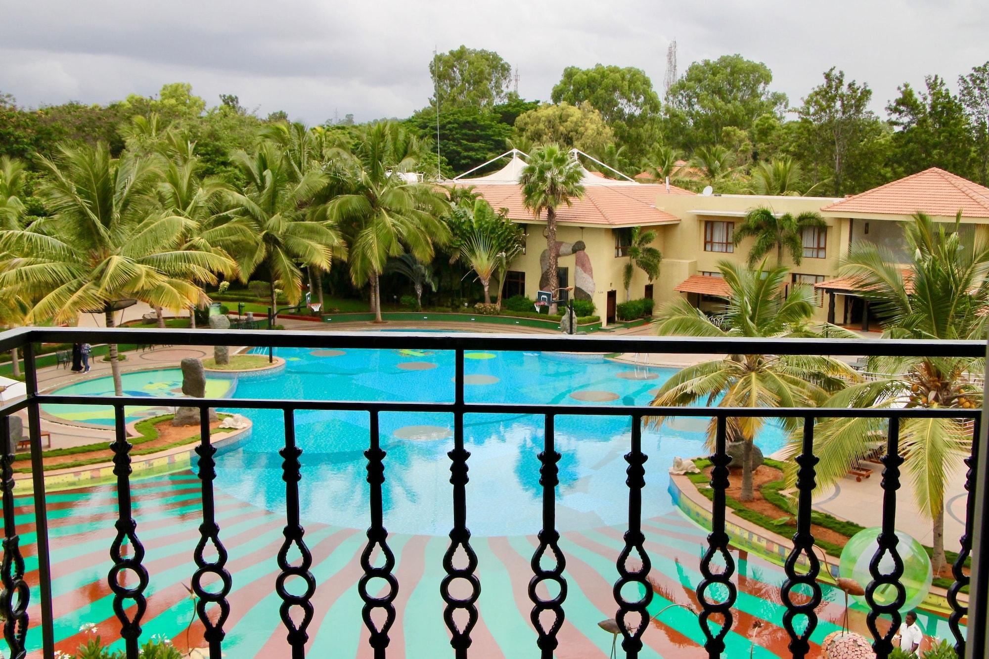 Resort Silent Shores & 4*