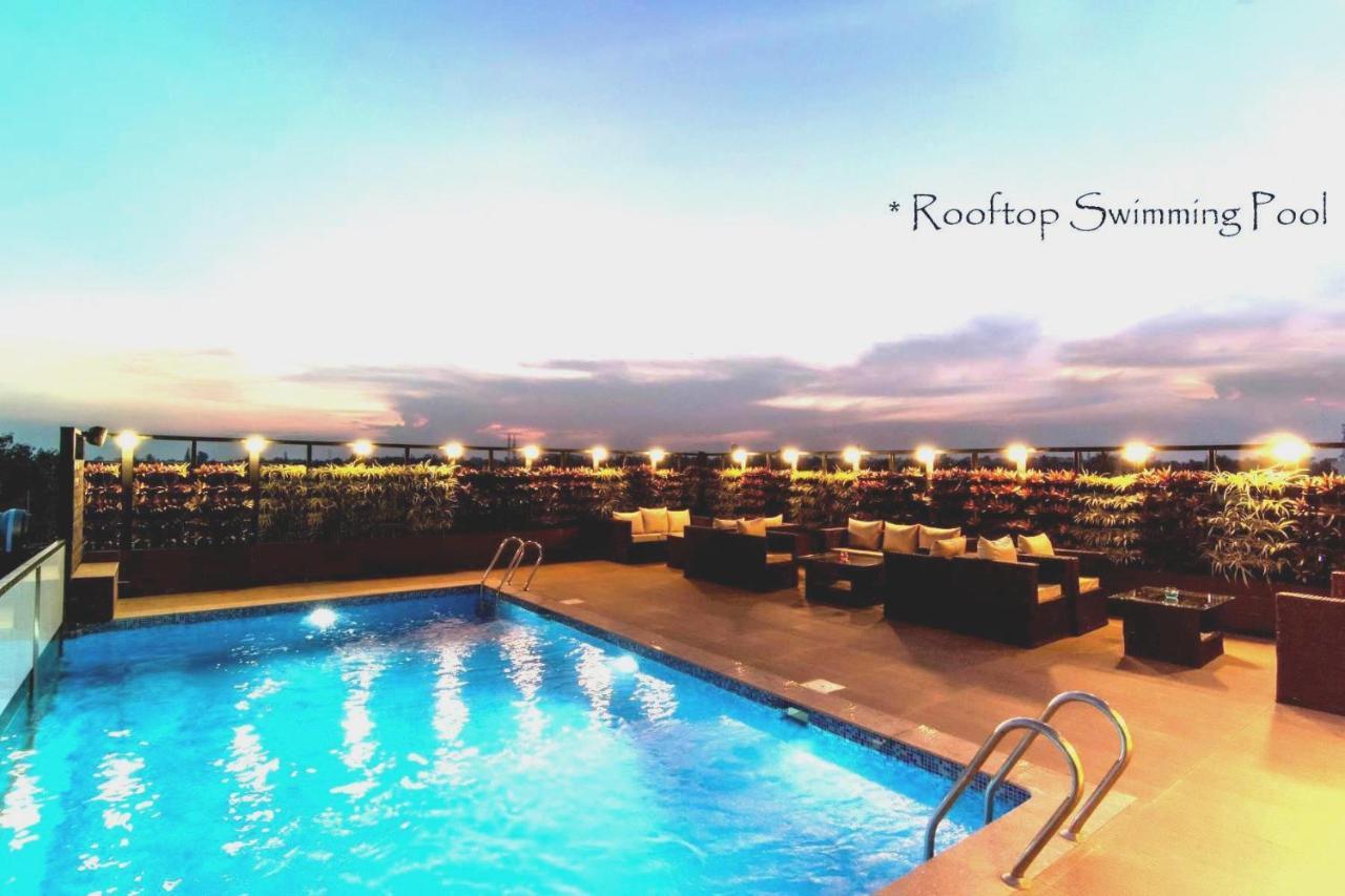 Roopa Elite Hotel