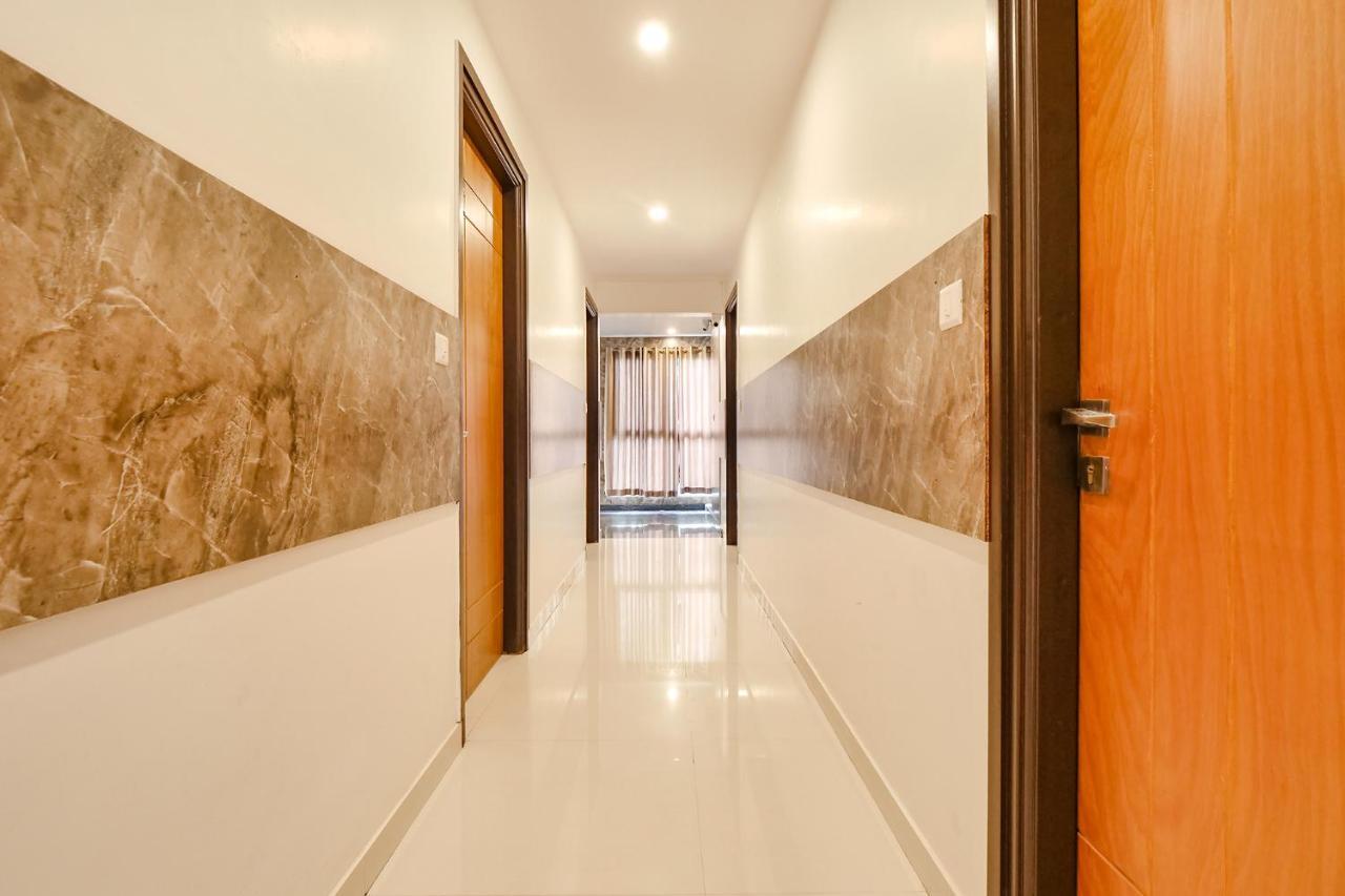 Hotel Fabexpress Krishna