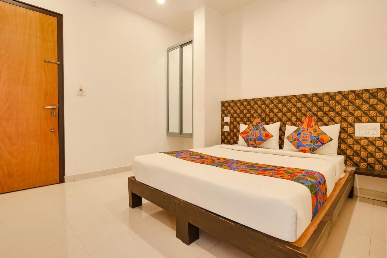 Fabexpress Krishna Hotel 3*