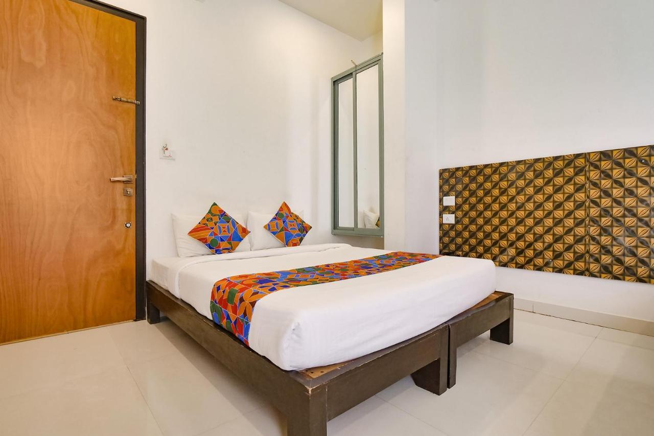 Fabexpress Krishna Hotel