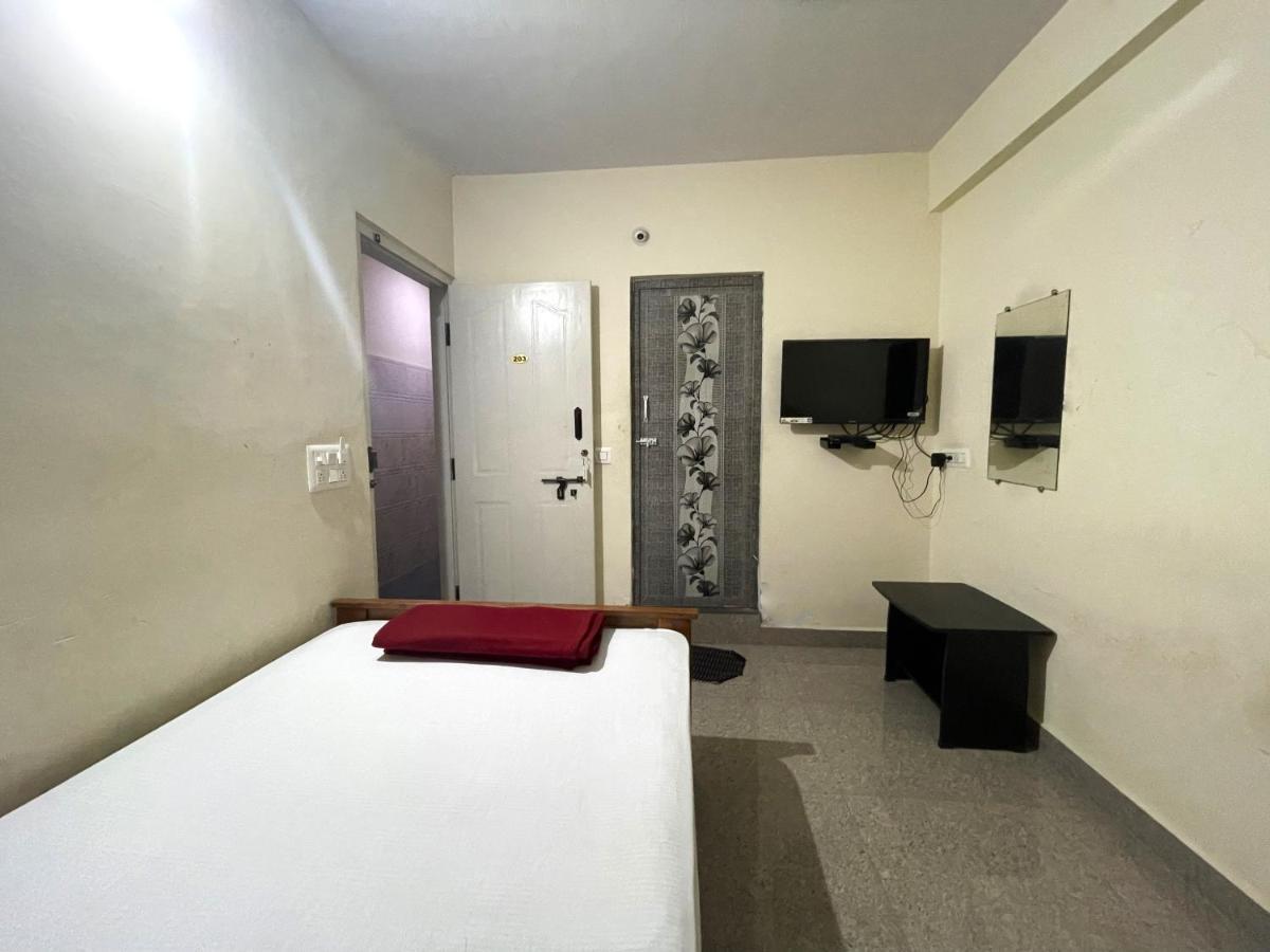 Hotel Staymaker Manasu Arcade