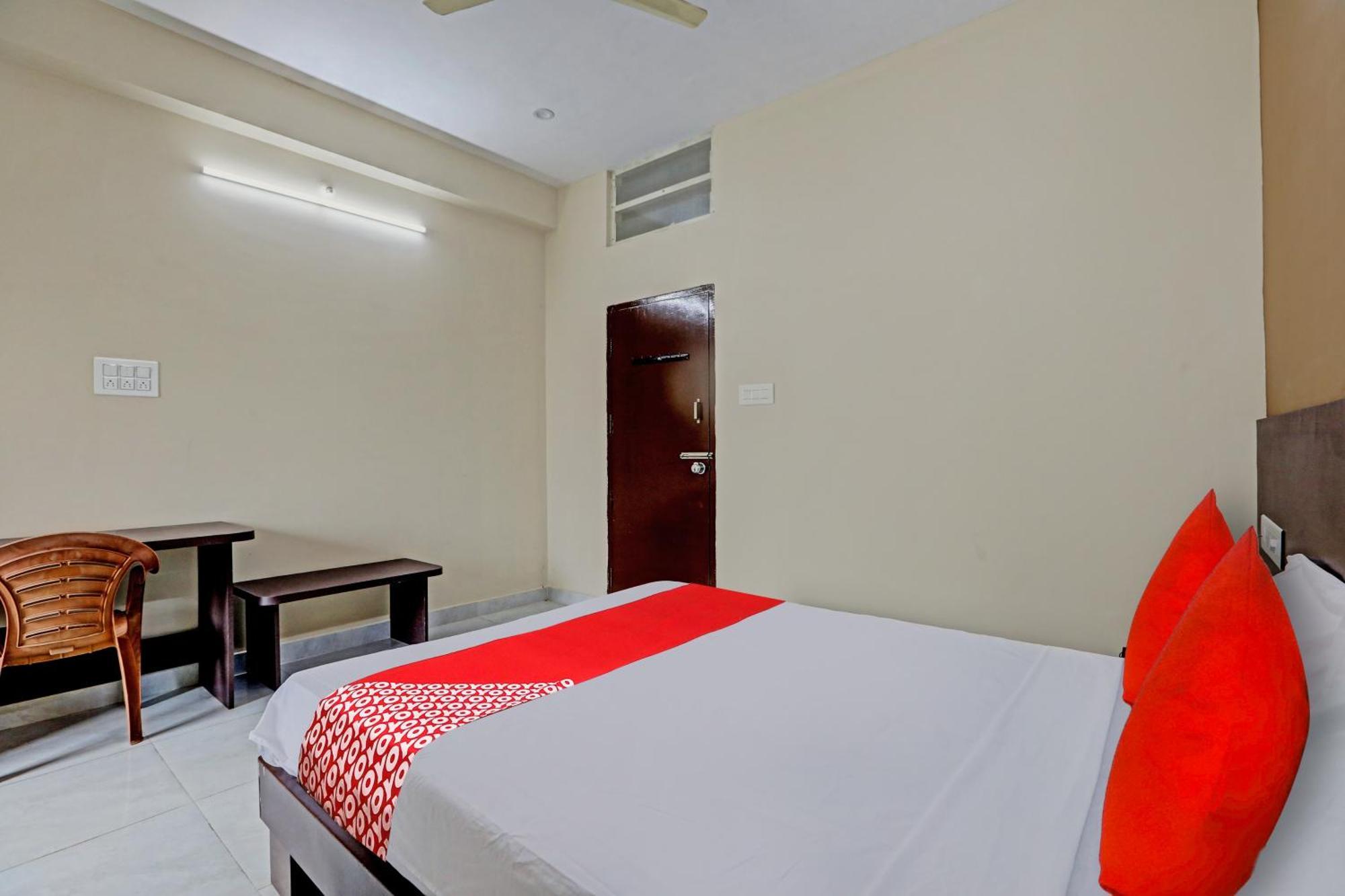 O Srk Palace Hotel 3*