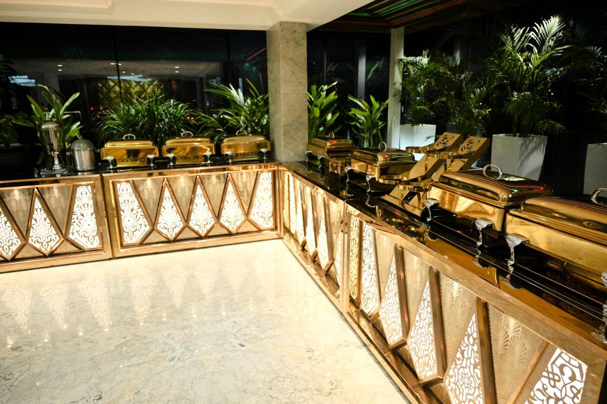 Hotel Golden Riviera Mysore