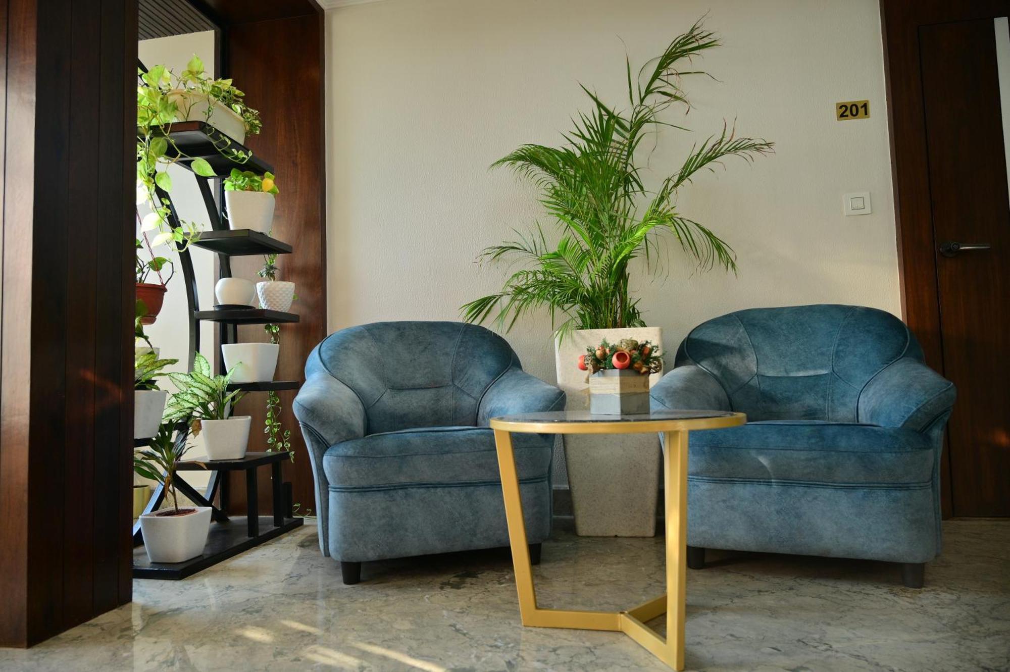 Hotel Golden Riviera 3*
