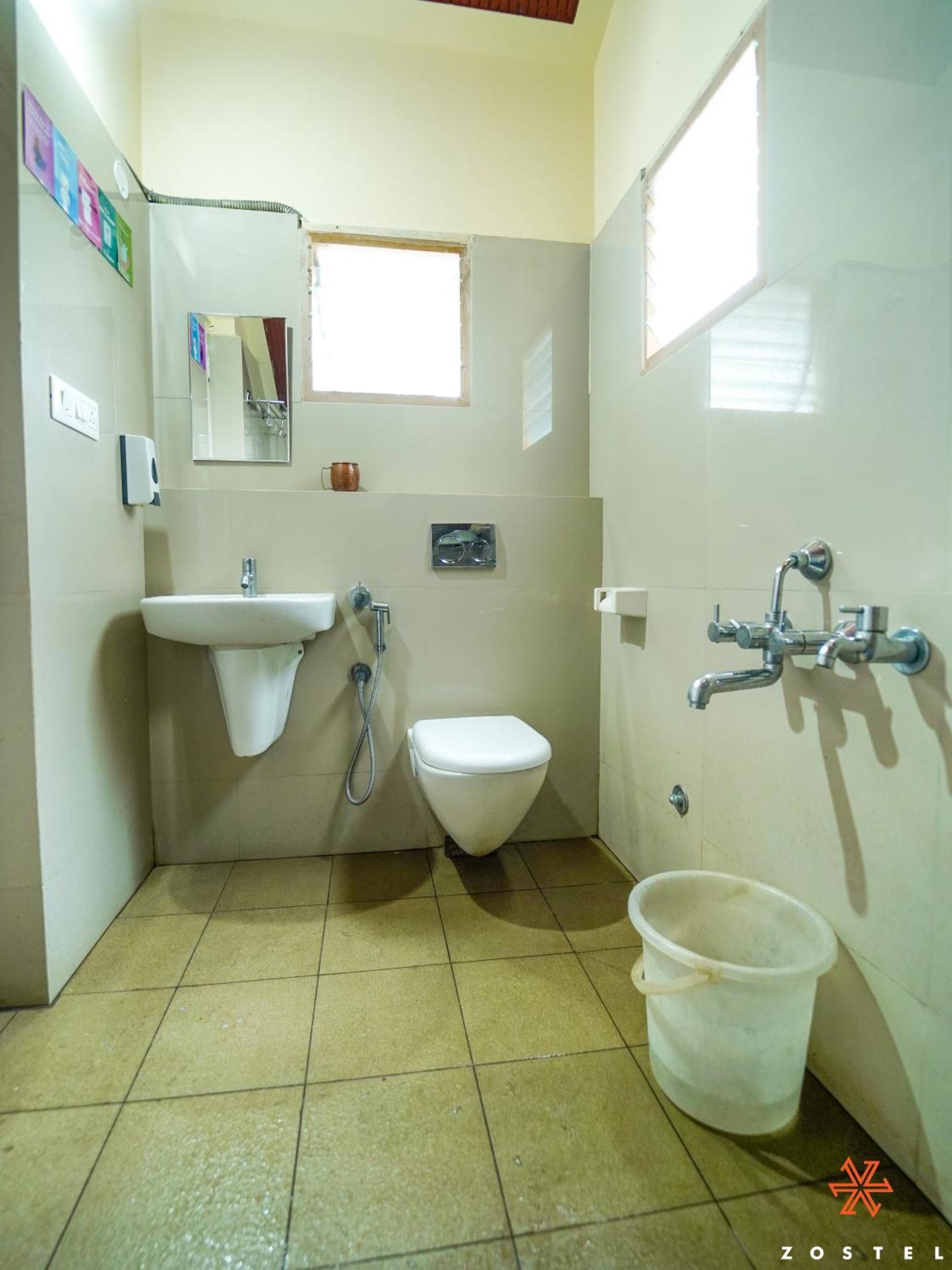 Hostel Zostel *