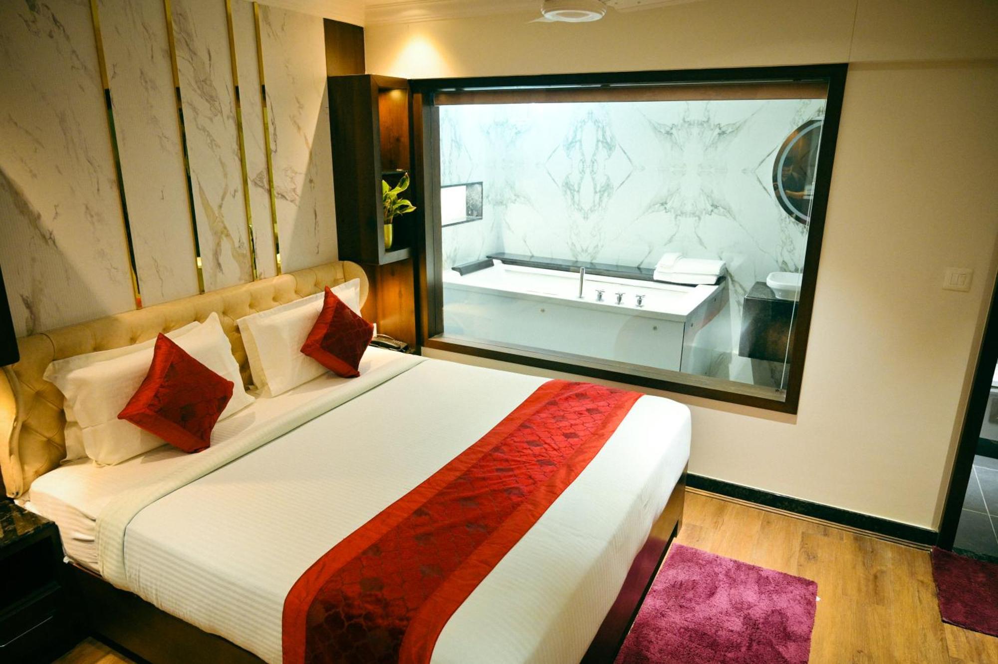 Golden Riviera 3* Mysore