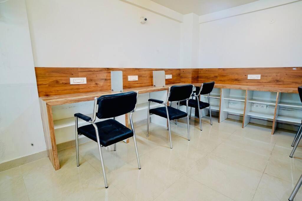 Elite Enclave - Tellus - 2bhk - Luxury Serviced *