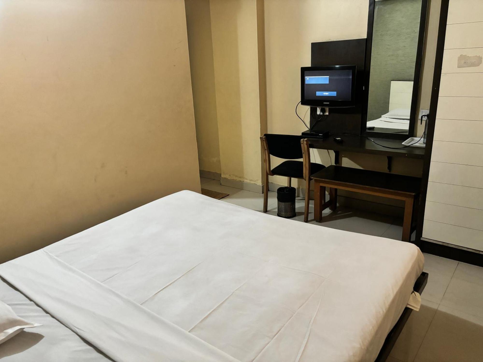 Hotel Vyshak