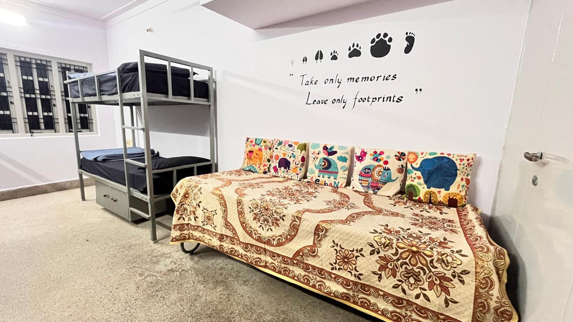 Tusker Tribe Hostel *