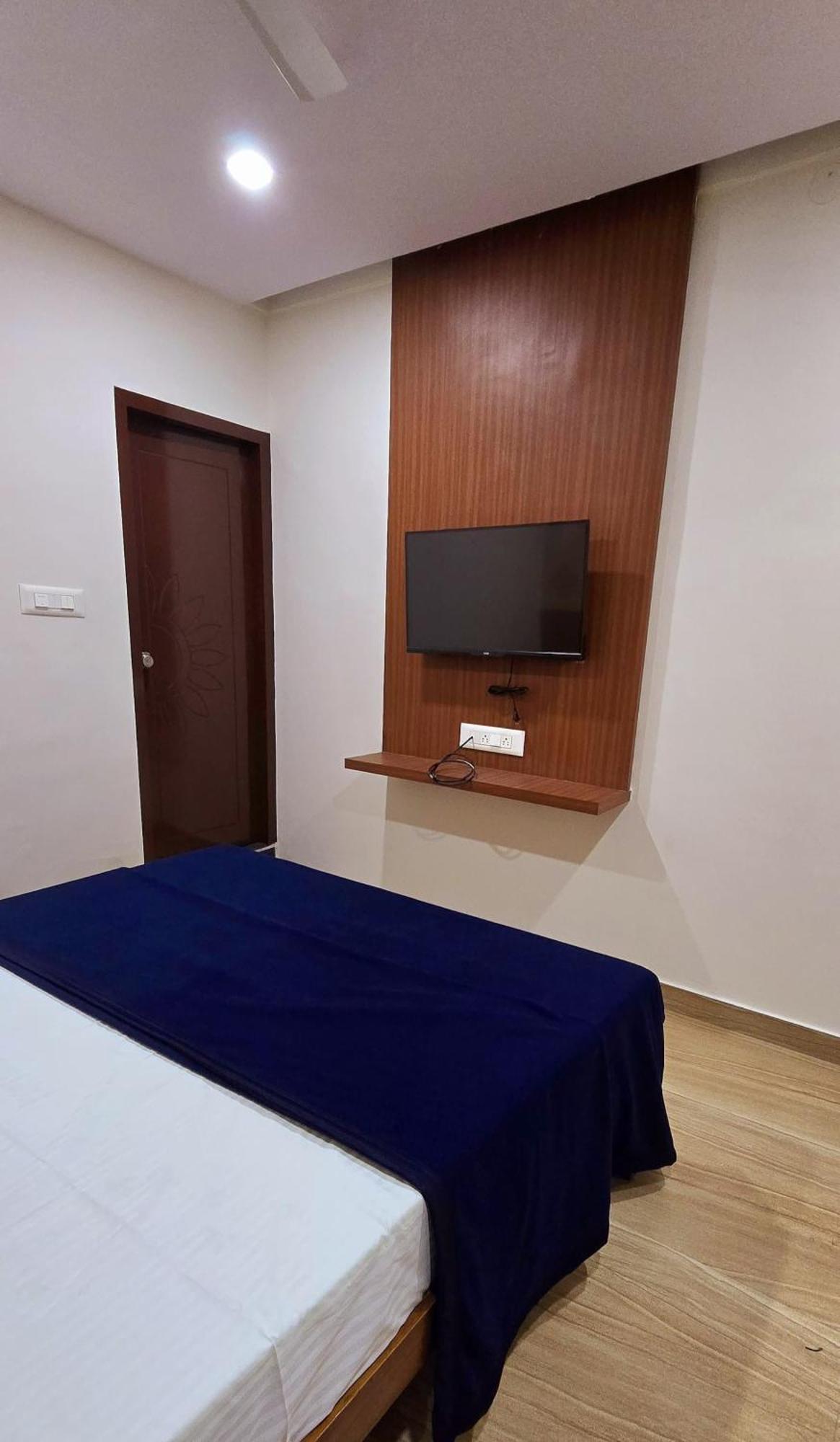 Nandan Residency 2*