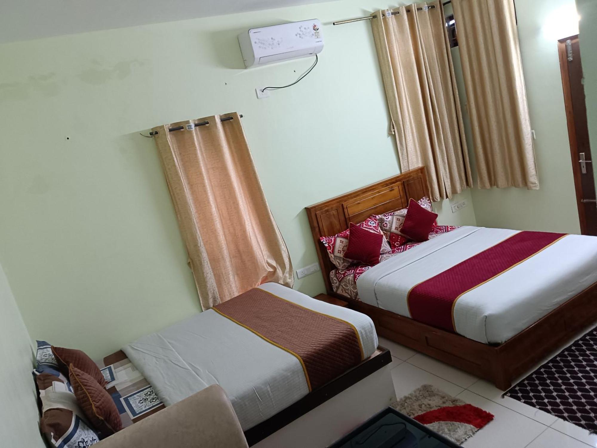 Selfie Homestay * Mysore