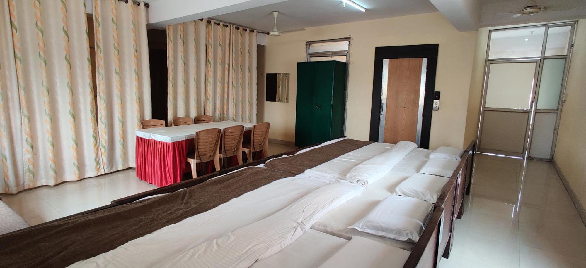 Bed & Breakfast Suvarna Residency Mysore