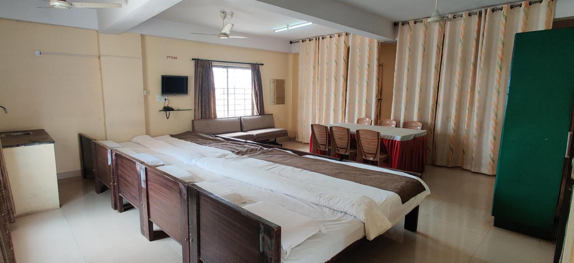 Suvarna Residency 2*