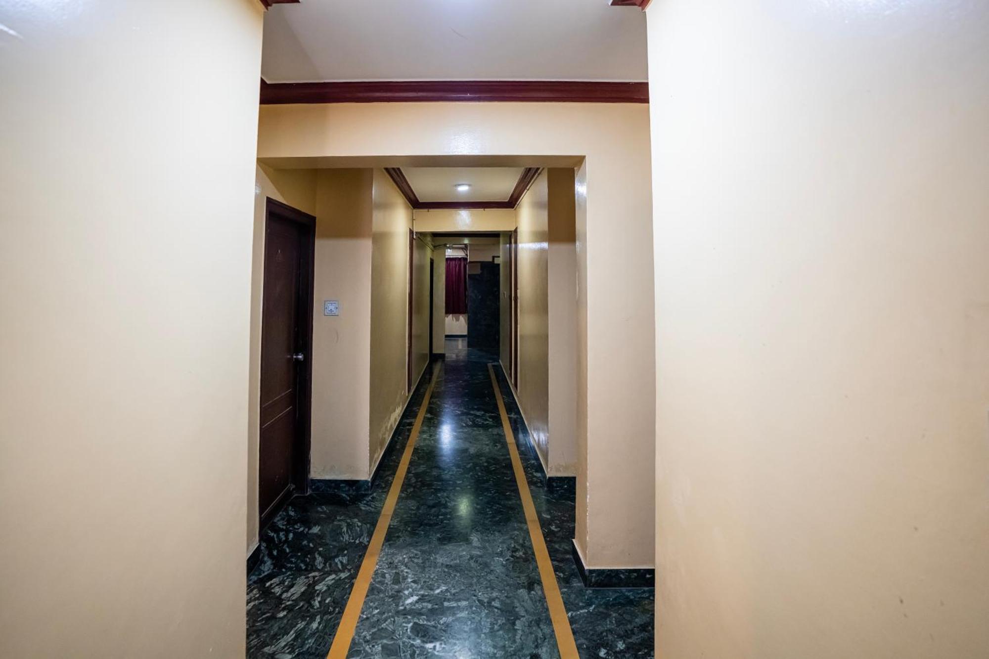 Hotel Vyshak Residency 2*