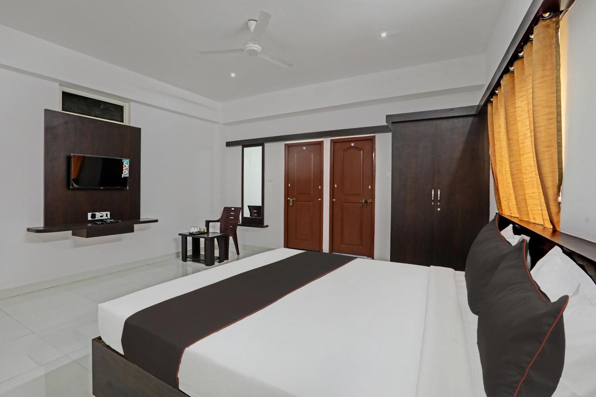 Collection O Emara Grand Hotel 3*
