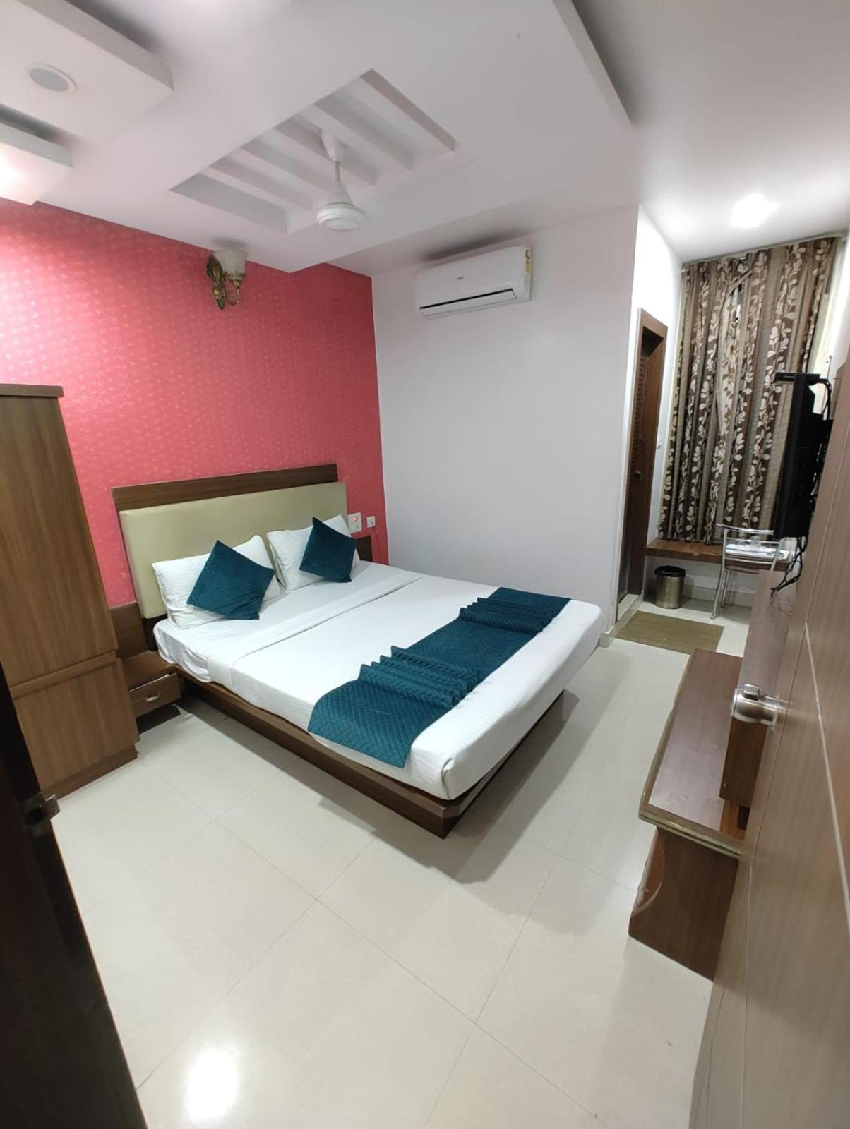 Bs International Hotel