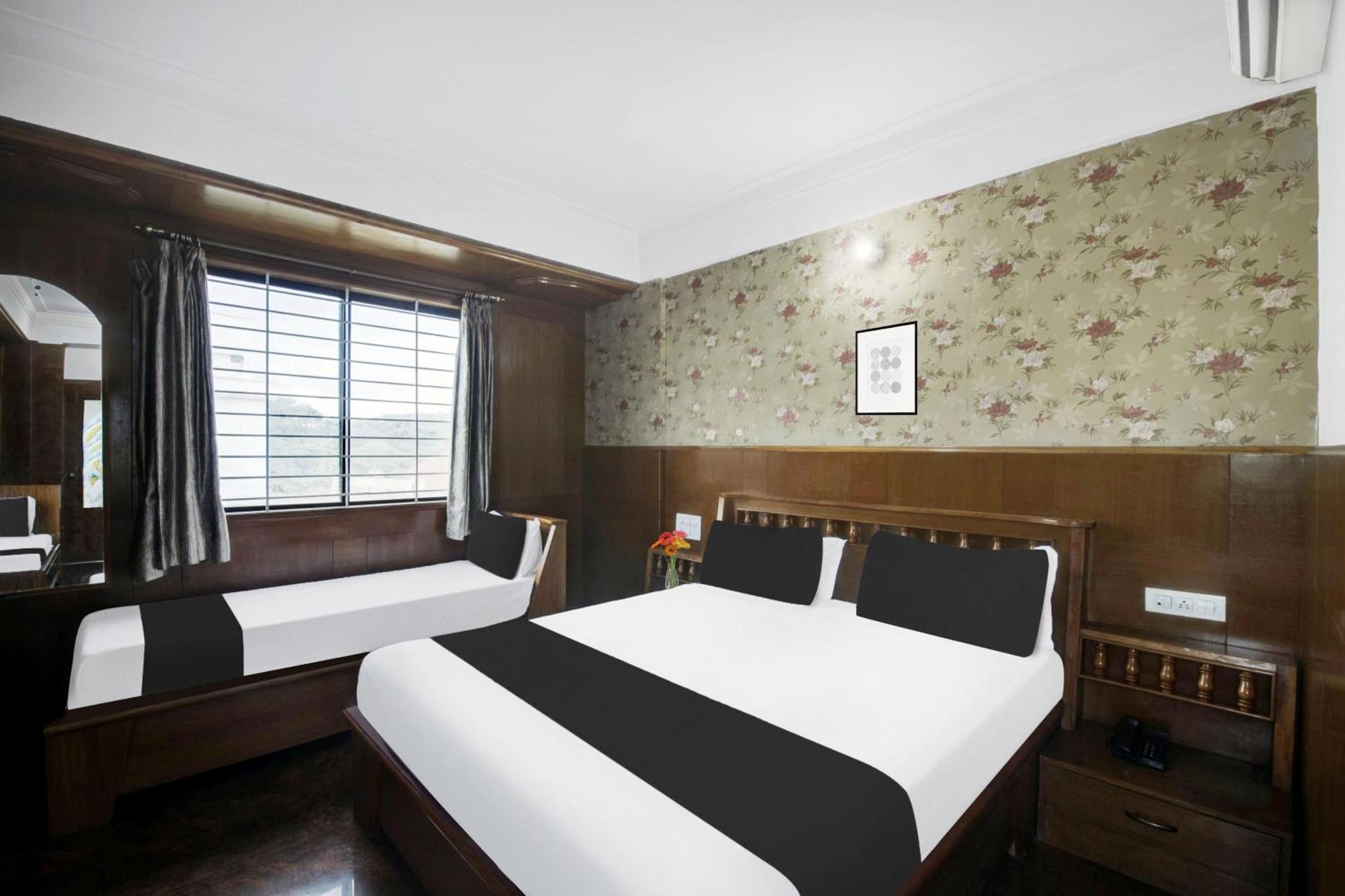 Hotel Super Townhouse Centre Formerly Mahendra
