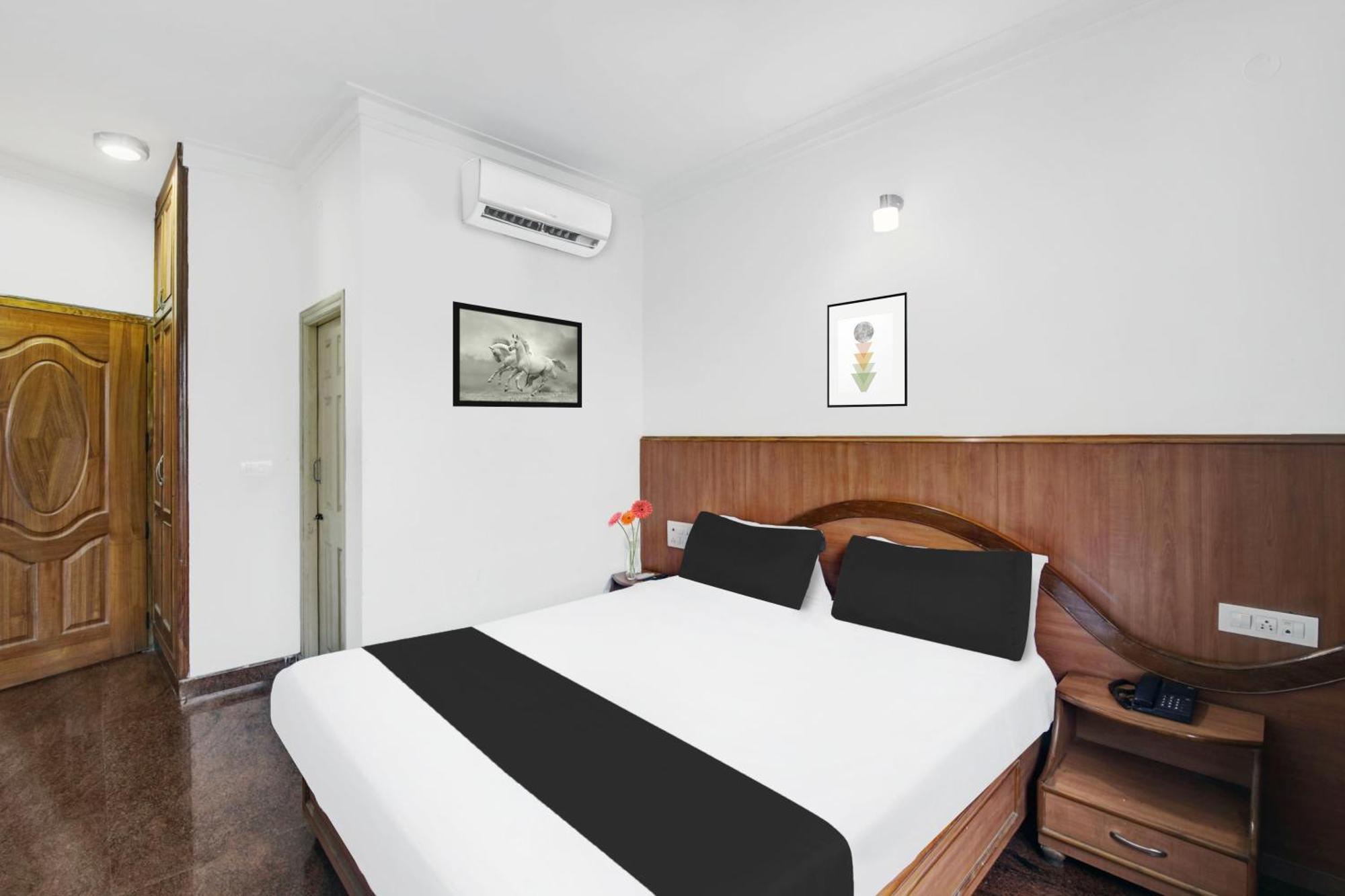 Hotel Super Townhouse Centre Formerly Mahendra