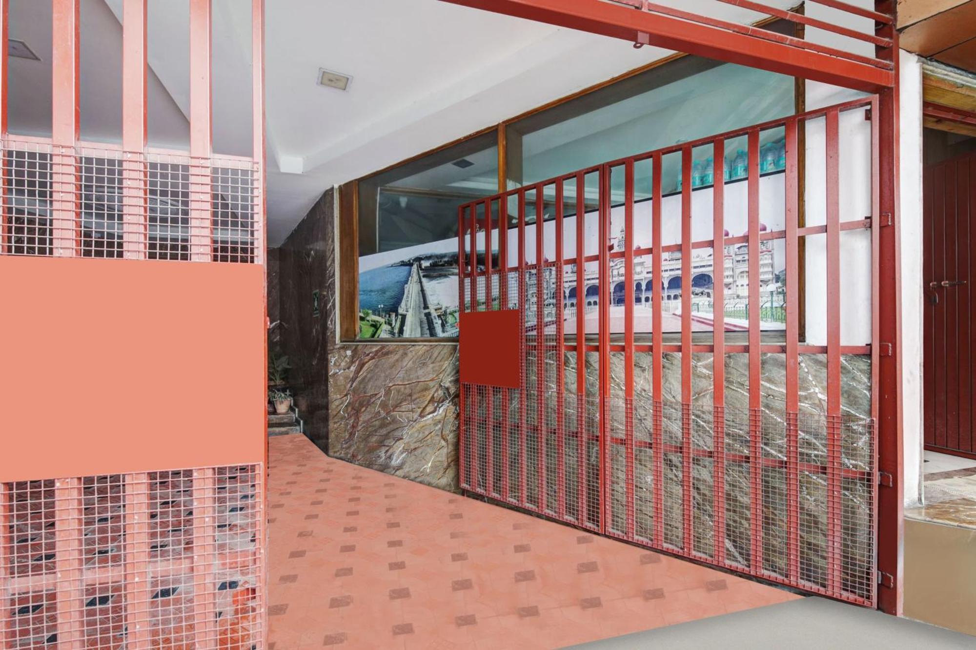 Hotel Super Townhouse Centre Formerly Mahendra Mysore