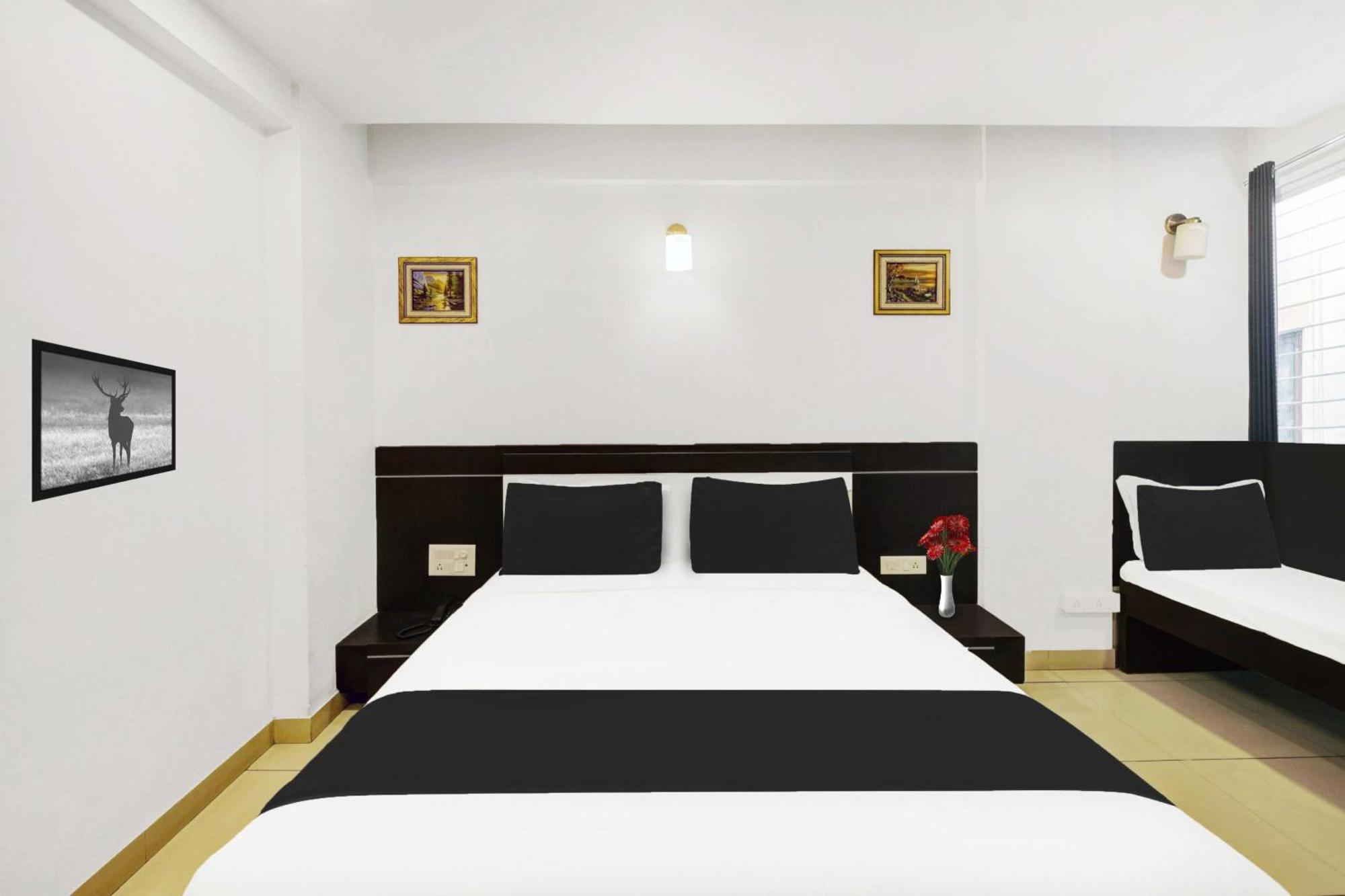 Townhouse Oak Center Palace Hotel Mysore