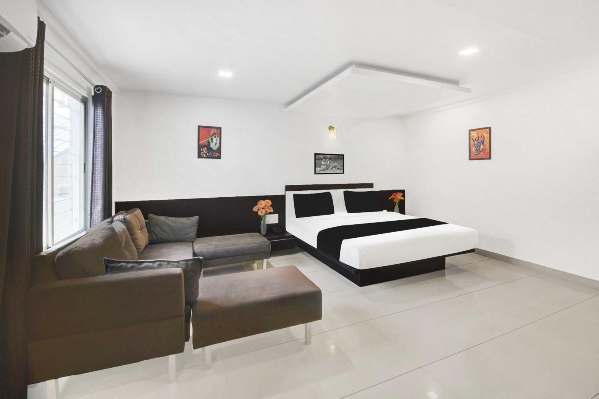 Townhouse Oak Center Palace Hotel Mysore