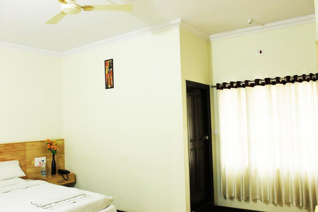 Oyo 1900 Olive Residency Hotel Mysore