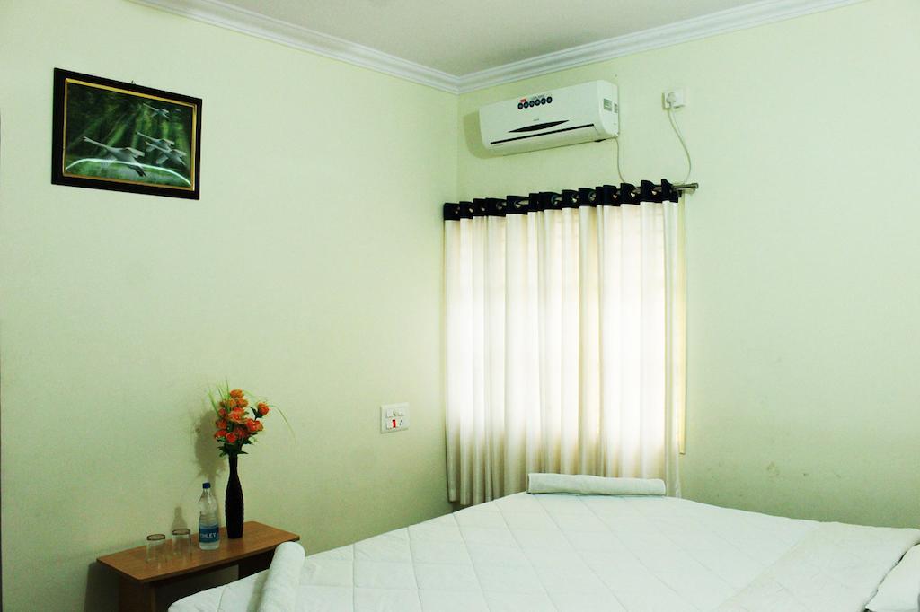 Hotel Oyo 1900 Olive Residency
