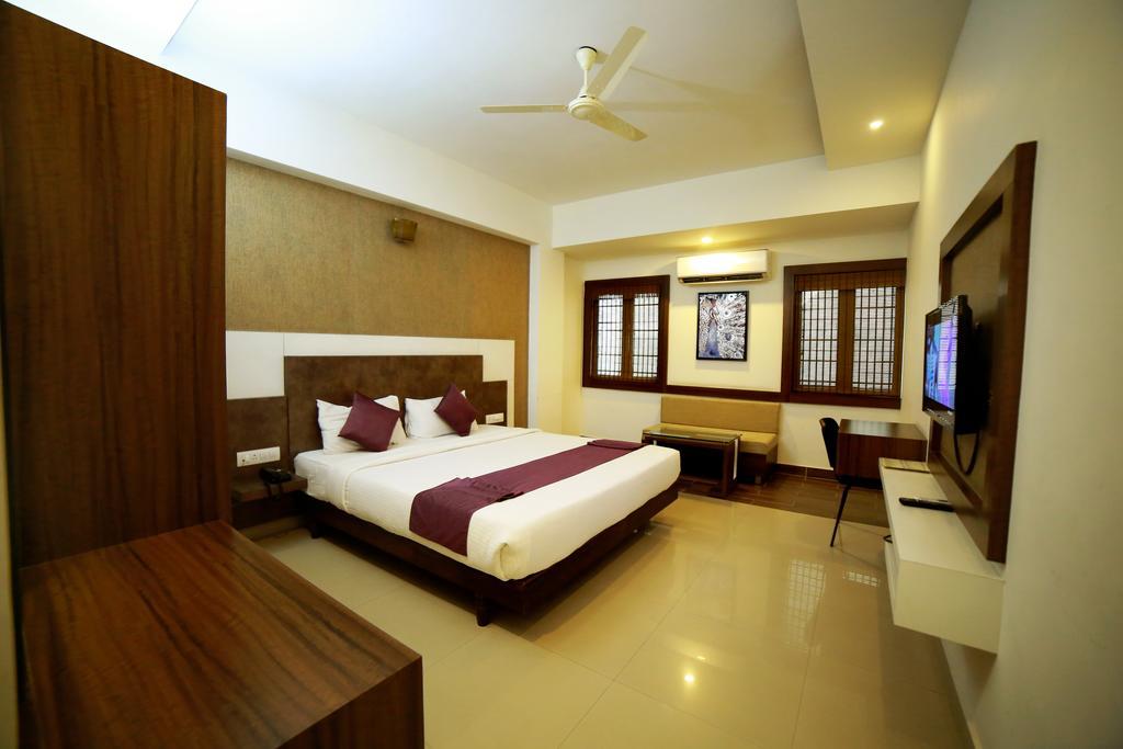 Qik @ S.k. Continental Mysore