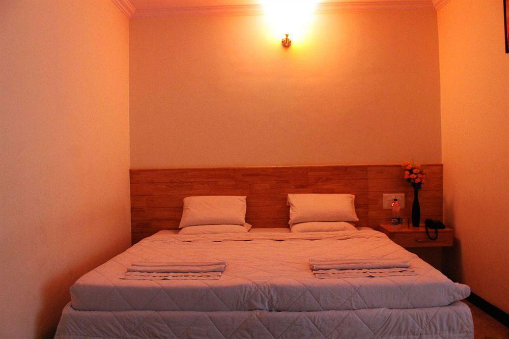 Oyo 1900 Olive Residency Hotel