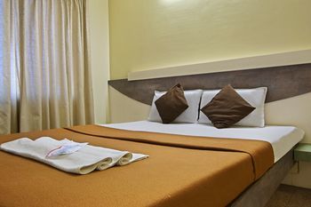 Mannars Residency Lodge