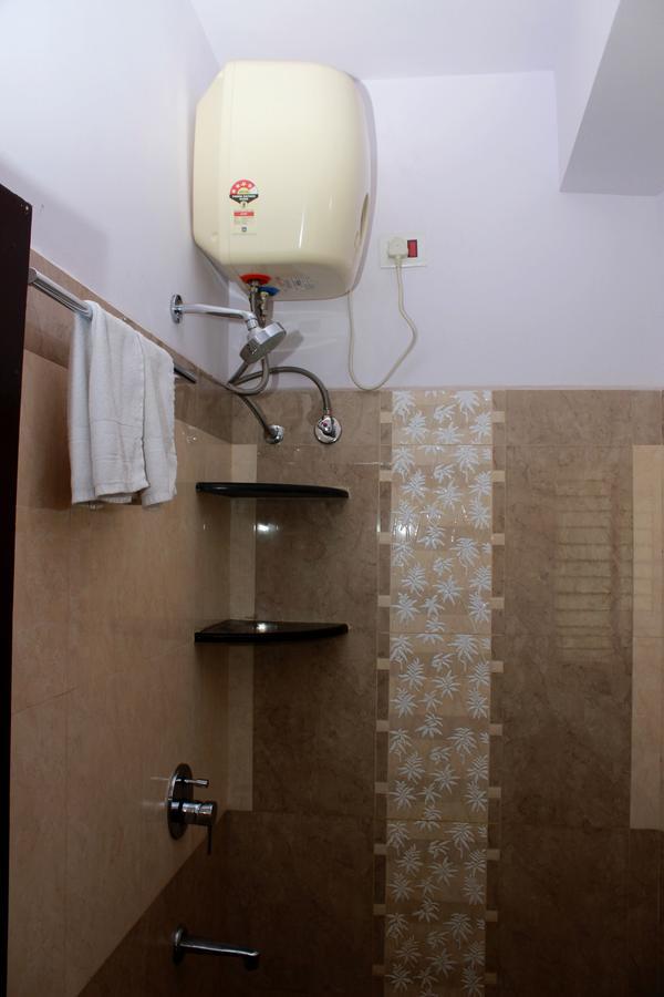 Oyo 1900 Olive Residency 2*