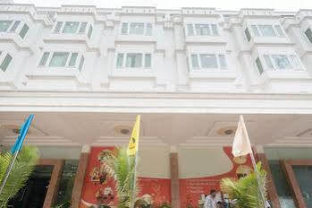 Hotel Zo Junction Railway Station Mysore