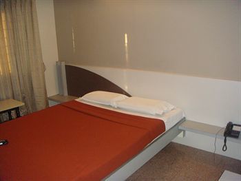 Mannars Residency Lodge Mysore