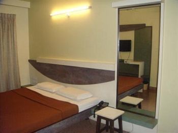 Lodge Mannars Residency *
