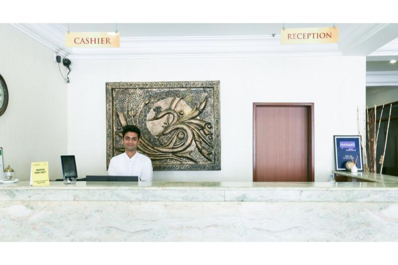 Hotel Treebo Komfort Suites, 3 Km From Palace 3*