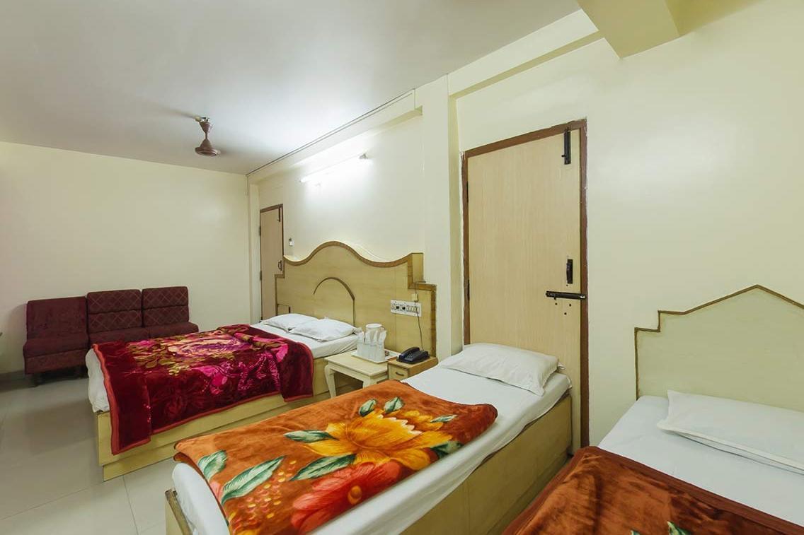 Hotel Ajantha Palace Mysore