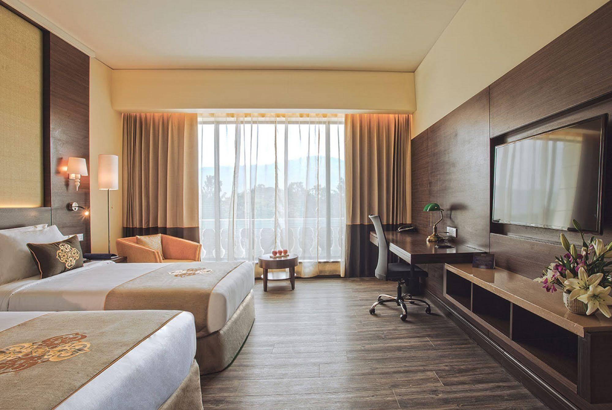 Hotel Radisson Blu Plaza Mysore