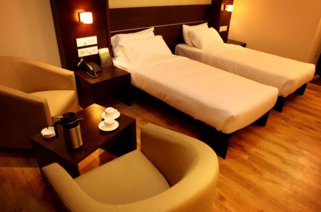 Sunflower Hotel 2*
